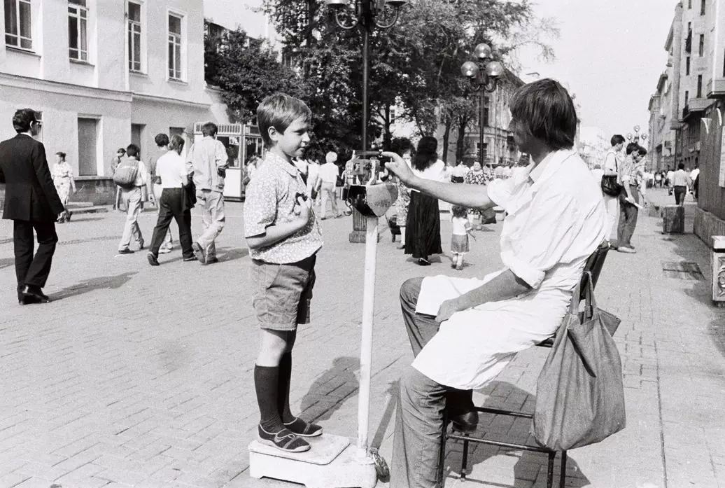 Кинохроники москва. Москва 1988. Светопись на Арбате 1988.